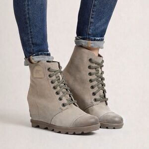 SOREL Joan of Arctic PDX Taupe Canvas Lace-up Wedge Boots 8